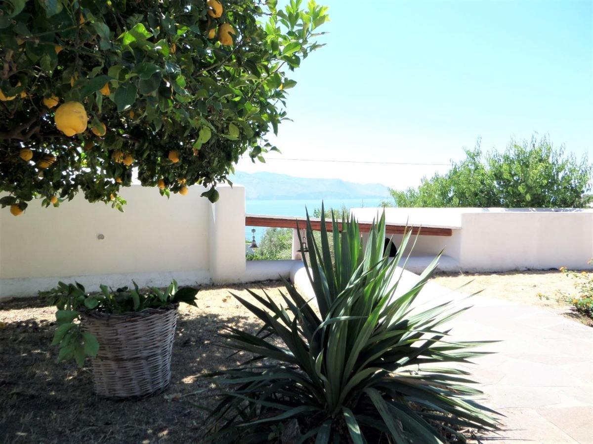 Case Al Mare - Terrazzi Panoramici E Ampio Giardino Santa Marina Salina Zewnętrze zdjęcie
